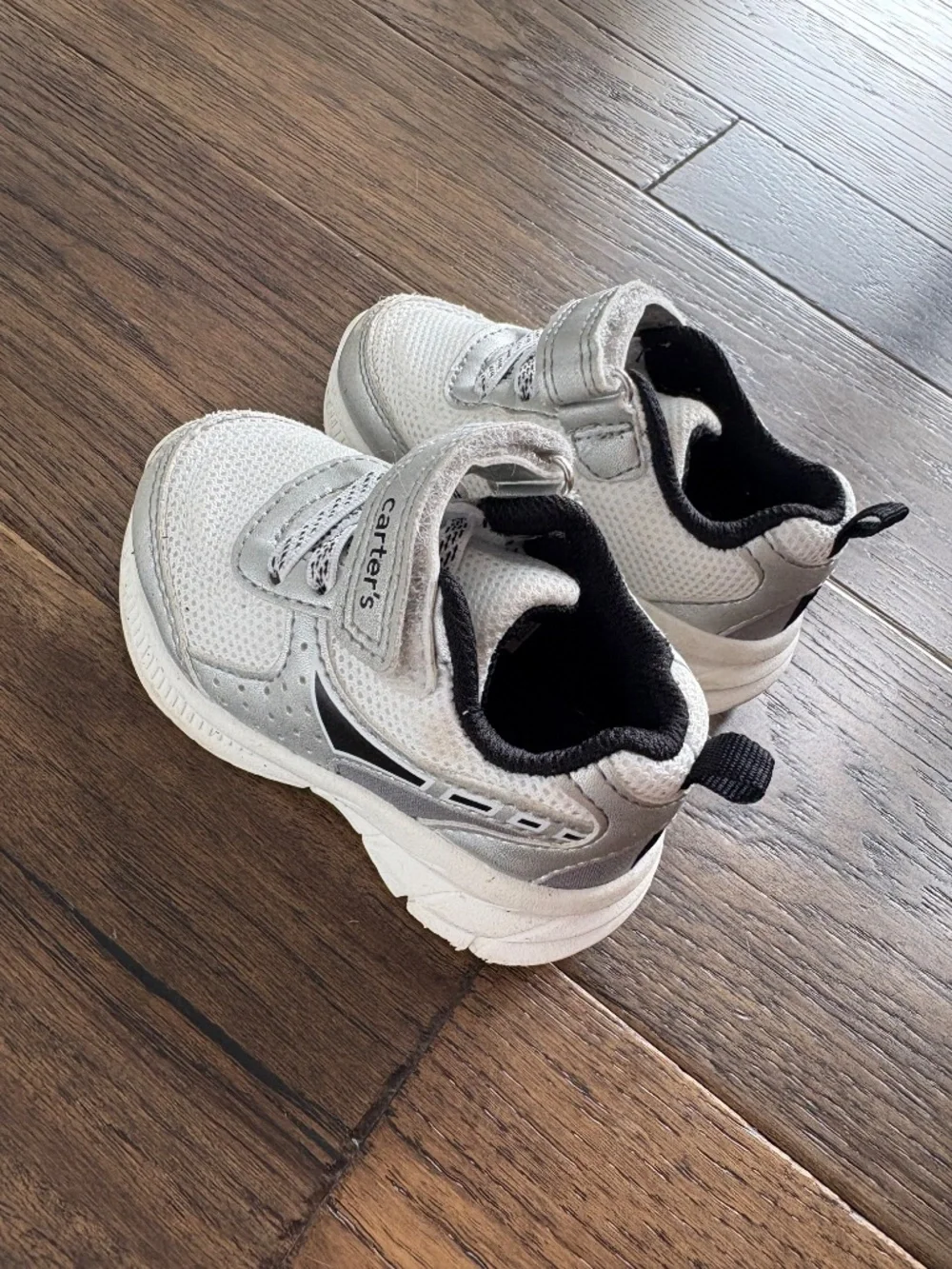 Carter’s Toddler Sneakers Size 4